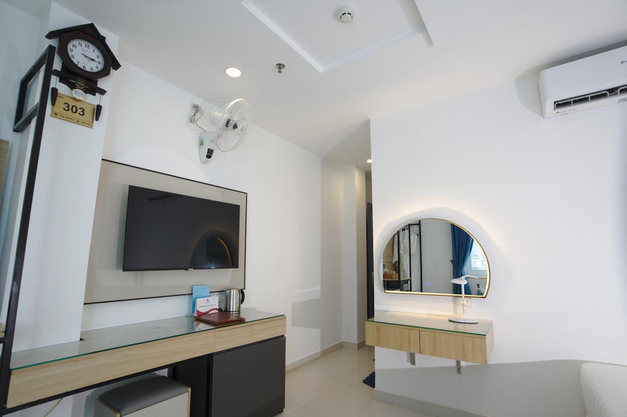 A25 Hotel - 14 Luong Huu Khanh Ho Şi Min Dış mekan fotoğraf
